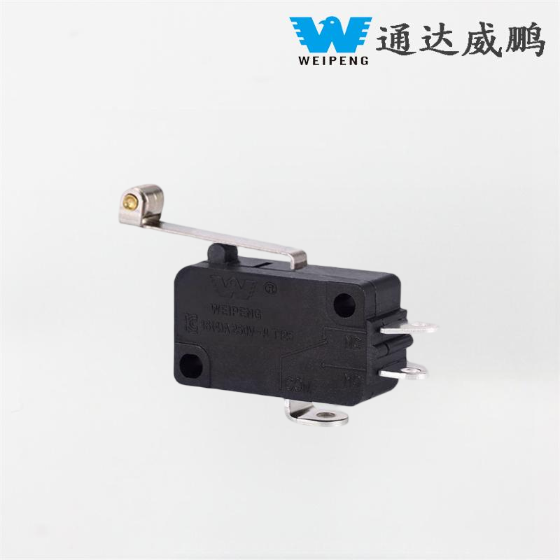 Vipu/vivuton ajorajoituspainikekytkin